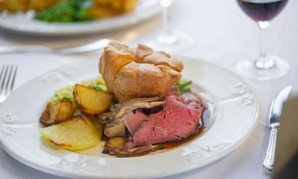 Belmont Hotel Restaurant Dining Roast Beef with Yorkshire Pudding